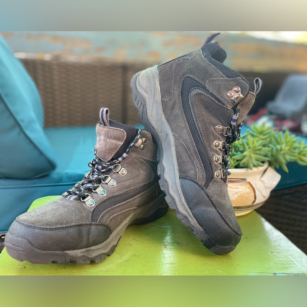 Sonoma Waterproof Leather Beacon Rock Gray Boots Size 9
